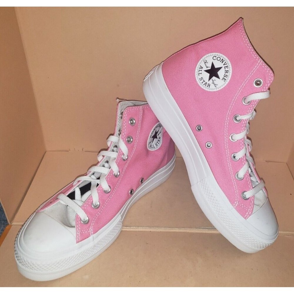 Converse Chuck Taylor All Star Pink Women's Size 9.5 New